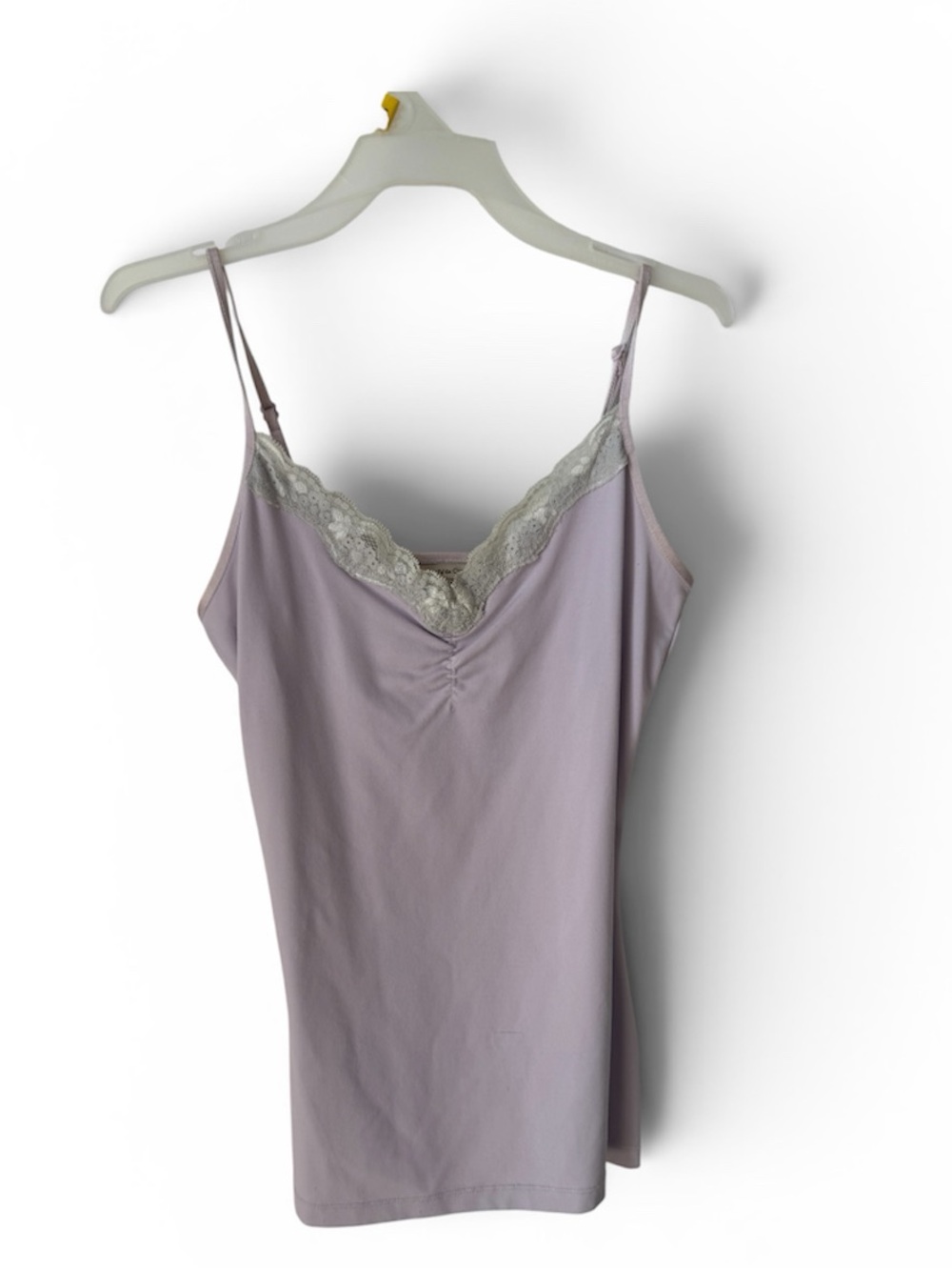 RW&CO. Lavender Lace-Trim Camisole - Pale Purple with Cream Lace